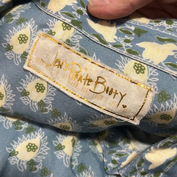 Jen's Pirate Booty Long Sleeve Button Down Daydreamer Amata Blouse Size XS - Picture 11 of 13